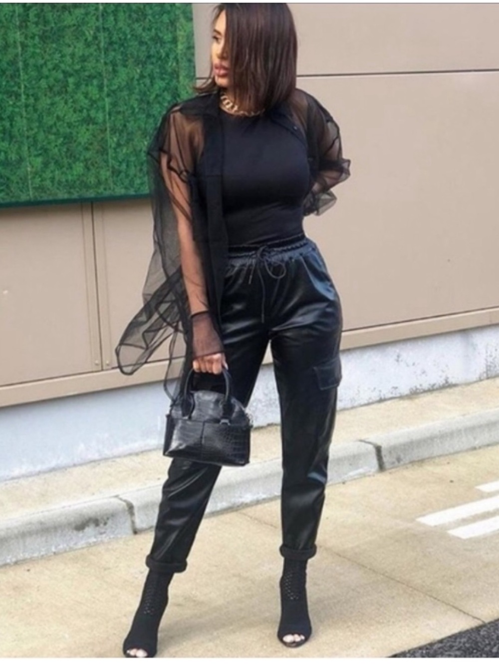 Zara FAUX LEATHER CARGO PANTS Black Sz Small
